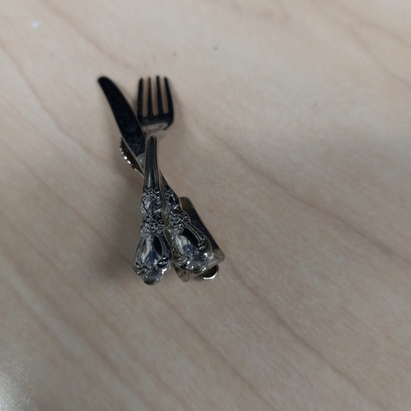 Vintage Silverware Spoon & Knife Brooch Jewelry Accessory Pin Preppy Neck Tie - Picture 6 of 13